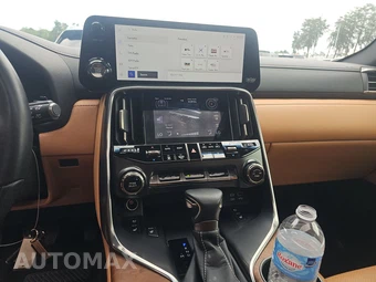 2024 Lexus LX 600 Luxury - miniatura 11