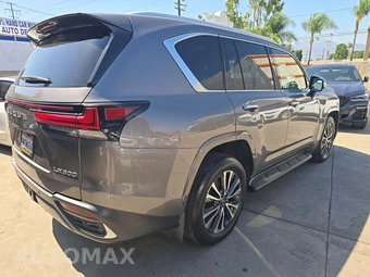2024 Lexus LX 600 Premium – miniatura 3