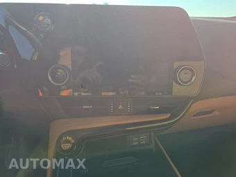 2024 Lexus NX 250 - miniatura 11