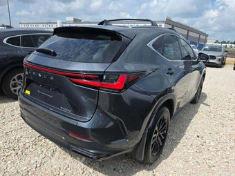 2024 Lexus NX 250 Premium – miniatura 3
