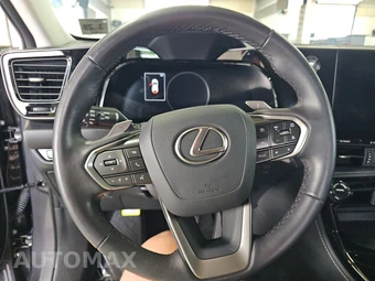 2024 Lexus NX 350 - miniatura 10