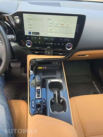 2024 Lexus NX 350 Premium – miniatura 10