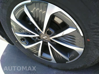 2024 Lexus RZ 300e Premium w/18" Wheels - miniatura 25