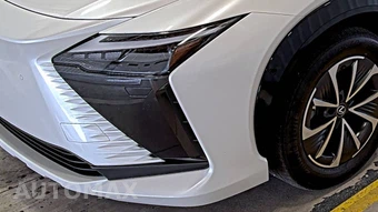 2024 Lexus RZ 450e Premium w/18" Wheels - miniatura 7