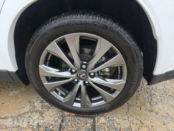 2024 Lexus UX 250h F SPORT Handling - miniatura 11