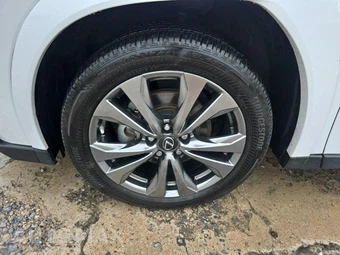 2024 Lexus UX 250h F SPORT Handling - miniatura 8