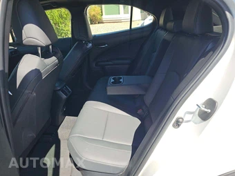 2024 Lexus UX 250h – miniatura 13