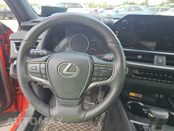 2024 Lexus UX 250h Premium - miniatura 10