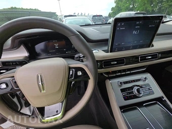 2024 Lincoln Aviator Premiere – miniatura 11