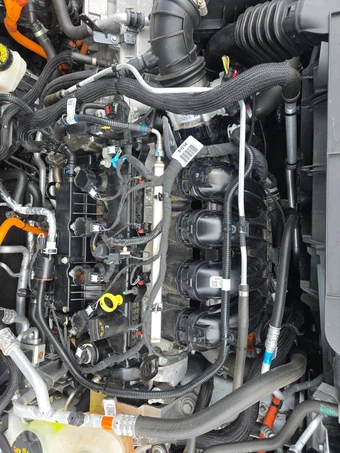2024 Lincoln Corsair Plug-In Hybrid Grand Touring - miniatura 15