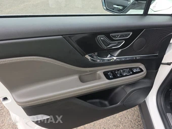 2024 Lincoln Corsair Plug-In Hybrid Grand Touring - miniatura 9