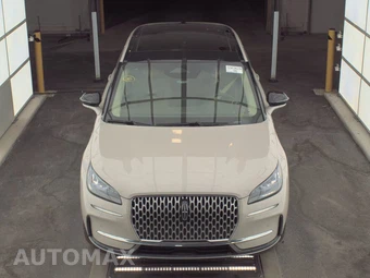 2024 Lincoln Corsair Premiere – miniatura 2