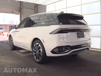 2024 Lincoln Nautilus Reserve – miniatura 6