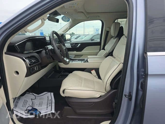 2024 Lincoln Navigator Black Label - miniatura 3