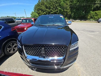 2024 Lincoln Navigator Black Label - miniatura 2