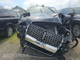 2024 Lincoln Navigator Black Label - miniatura 2