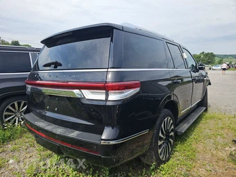 2024 Lincoln Navigator Black Label - miniatura 4