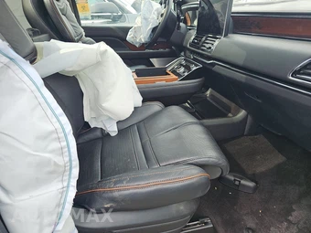2024 Lincoln Navigator Black Label - miniatura 8