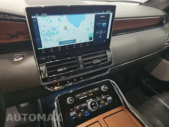 2024 Lincoln Navigator Black Label - miniatura 11