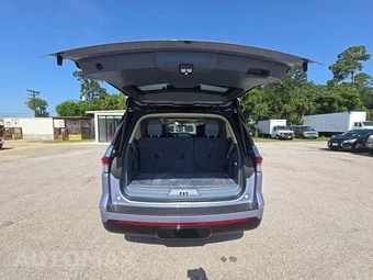 2024 Lincoln Navigator Black Label - miniatura 12
