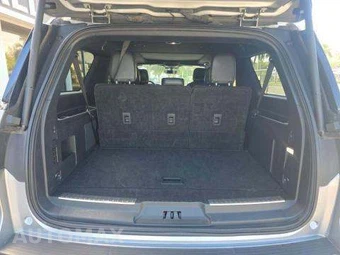 2024 Lincoln Navigator L Premiere - miniatura 16