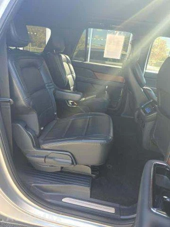2024 Lincoln Navigator L Premiere - miniatura 18