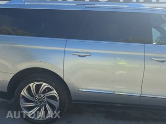 2024 Lincoln Navigator L Premiere - miniatura 5