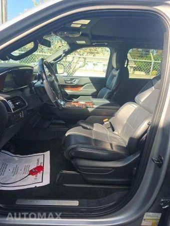 2024 Lincoln Navigator L Premiere - miniatura 7