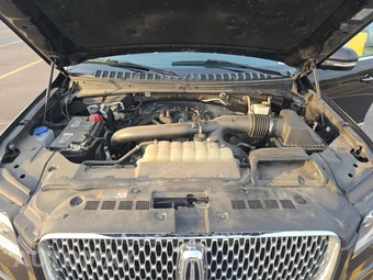 2024 Lincoln Navigator L Premiere – miniatura 16