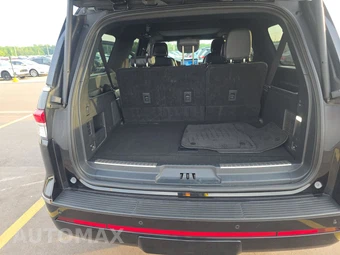 2024 Lincoln Navigator L Premiere – miniatura 17
