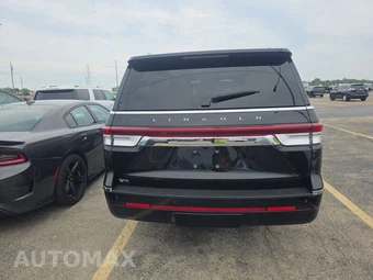 2024 Lincoln Navigator L Premiere – miniatura 5