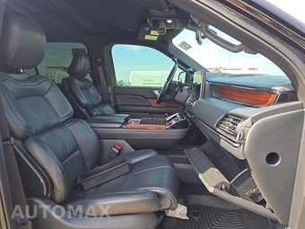 2024 Lincoln Navigator L Premiere – miniatura 8