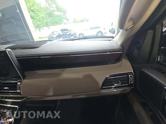 2024 Lincoln Navigator Premiere – miniatura 20