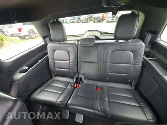 2024 Lincoln Navigator Premiere – miniatura 14