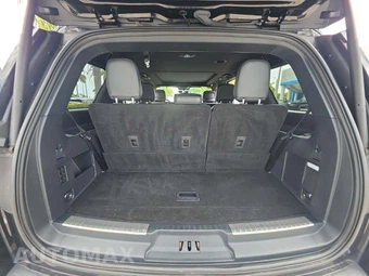 2024 Lincoln Navigator Premiere – miniatura 15