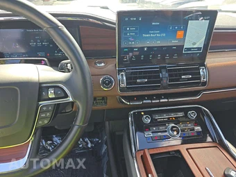 2024 Lincoln Navigator Reserve - miniatura 10