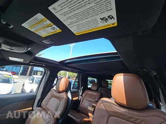 2024 Lincoln Navigator Reserve - miniatura 11