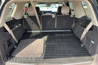 2024 Lincoln Navigator Reserve - miniatura 4