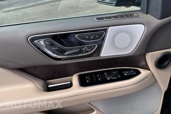 2024 Lincoln Navigator Reserve - miniatura 5