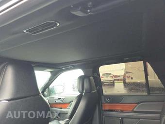2024 Lincoln Navigator Reserve – miniatura 8