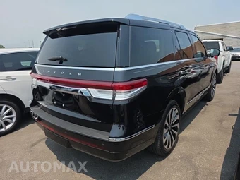 2024 Lincoln Navigator Reserve - miniatura 4