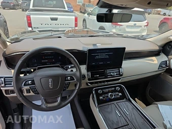 2024 Lincoln Navigator Reserve - miniatura 8