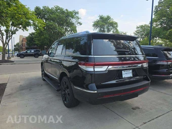 2024 Lincoln Navigator Reserve – miniatura 2