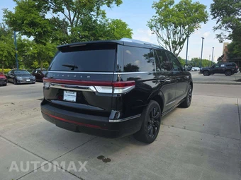 2024 Lincoln Navigator Reserve – miniatura 3