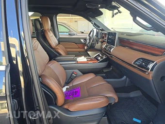 2024 Lincoln Navigator Reserve - miniatura 8