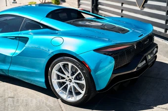 2024 McLaren Artura - miniatura 7