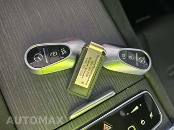 2024 Mercedes-Benz AMG EQE 4MATIC+ Sedan - miniatura 8
