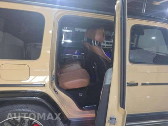 2024 Mercedes-Benz AMG G 63 4MATIC - miniatura 13