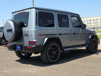 2024 Mercedes-Benz AMG G 63 4MATIC - miniatura 3