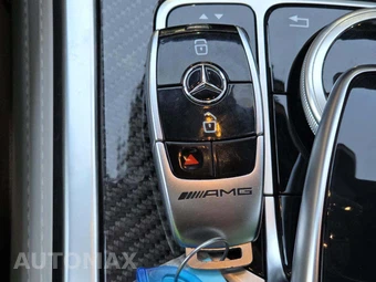 2024 Mercedes-Benz AMG G 63 4MATIC - miniatura 8